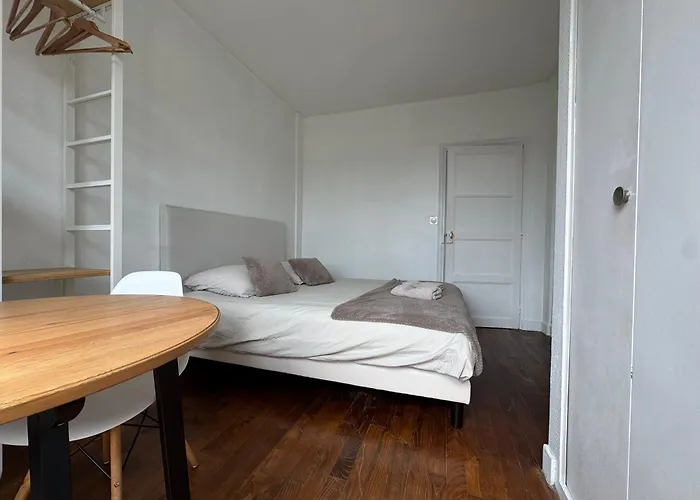 Joli Renove Proche Centre-ville Apartment Brest